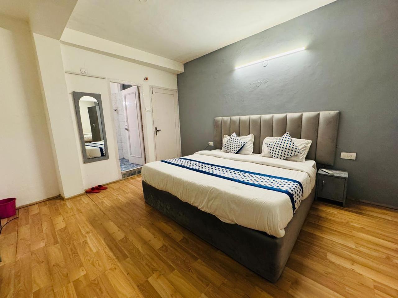 Hotel New # Link Way # Near Zing Bus Stand Manāli Exteriér fotografie